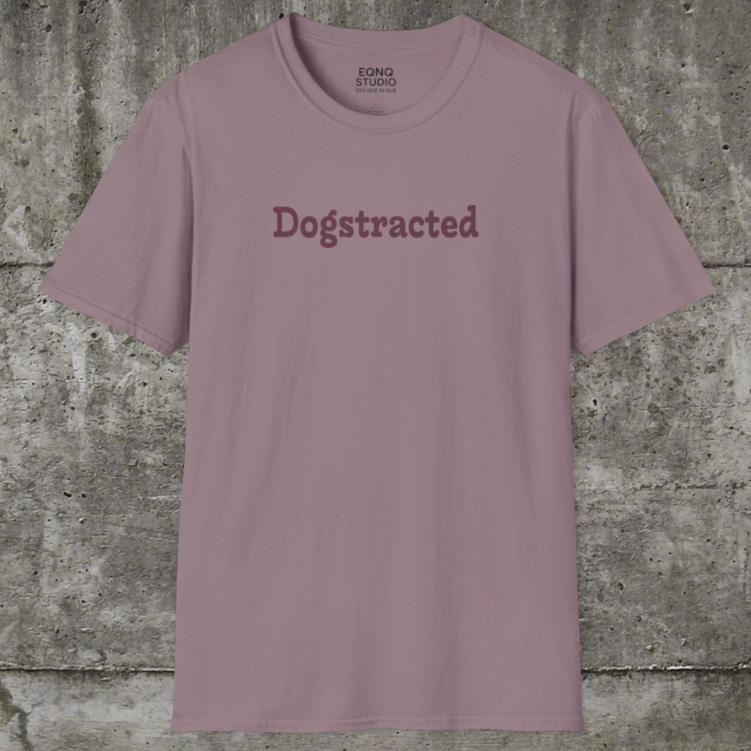Dogstracted | Tee