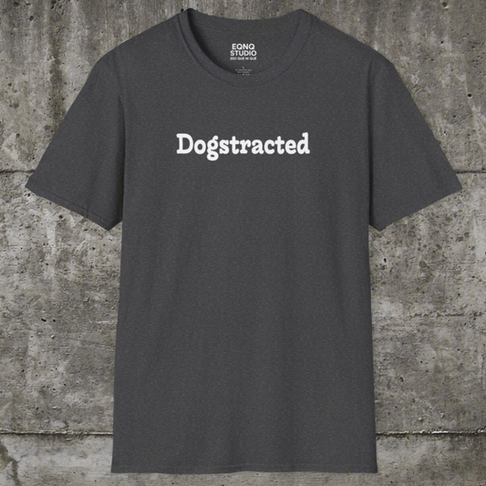 Dogstracted | Tee